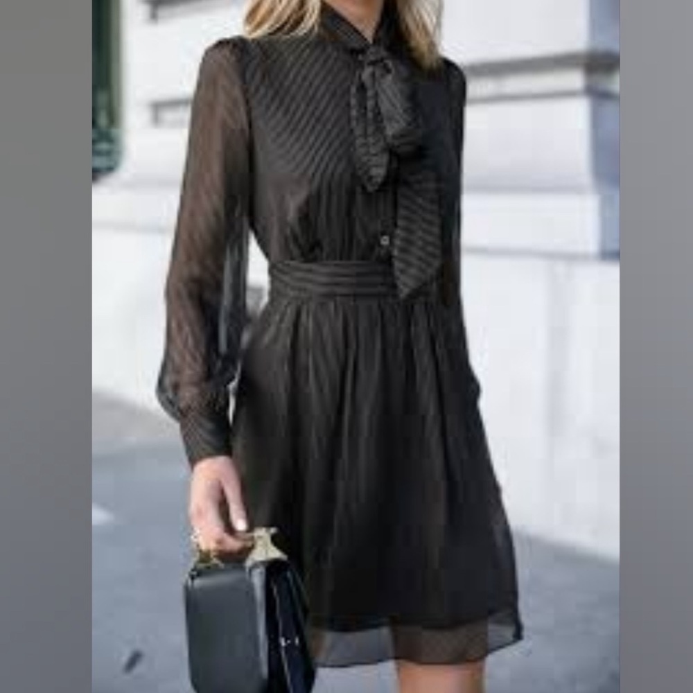 Diane von Furstenberg 'Arabella' Pinstripe Silk Dress Sz 8 Professional Timeless